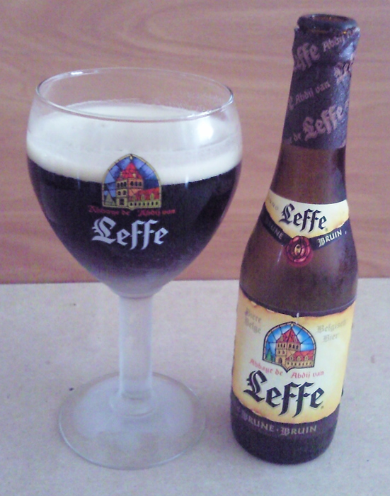 Cerveza negra Brune belga botella 33 cl · LEFFE · Supermercado El