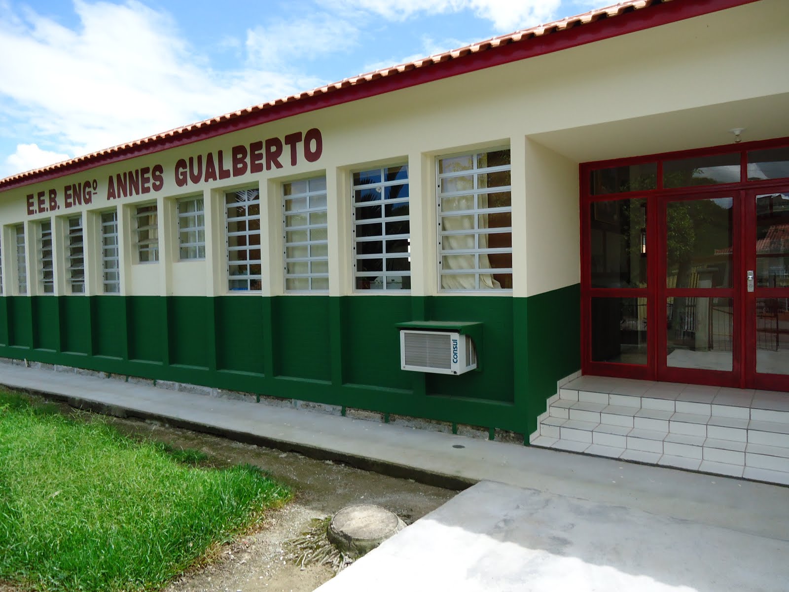 E.E.B. Engº Annes Gualberto