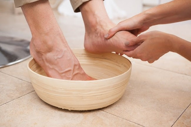 Various Benefits of Soaking Feet with Salt Water