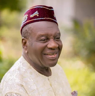 Akan Udofia felicitates Obong Attah on 83rd birthday