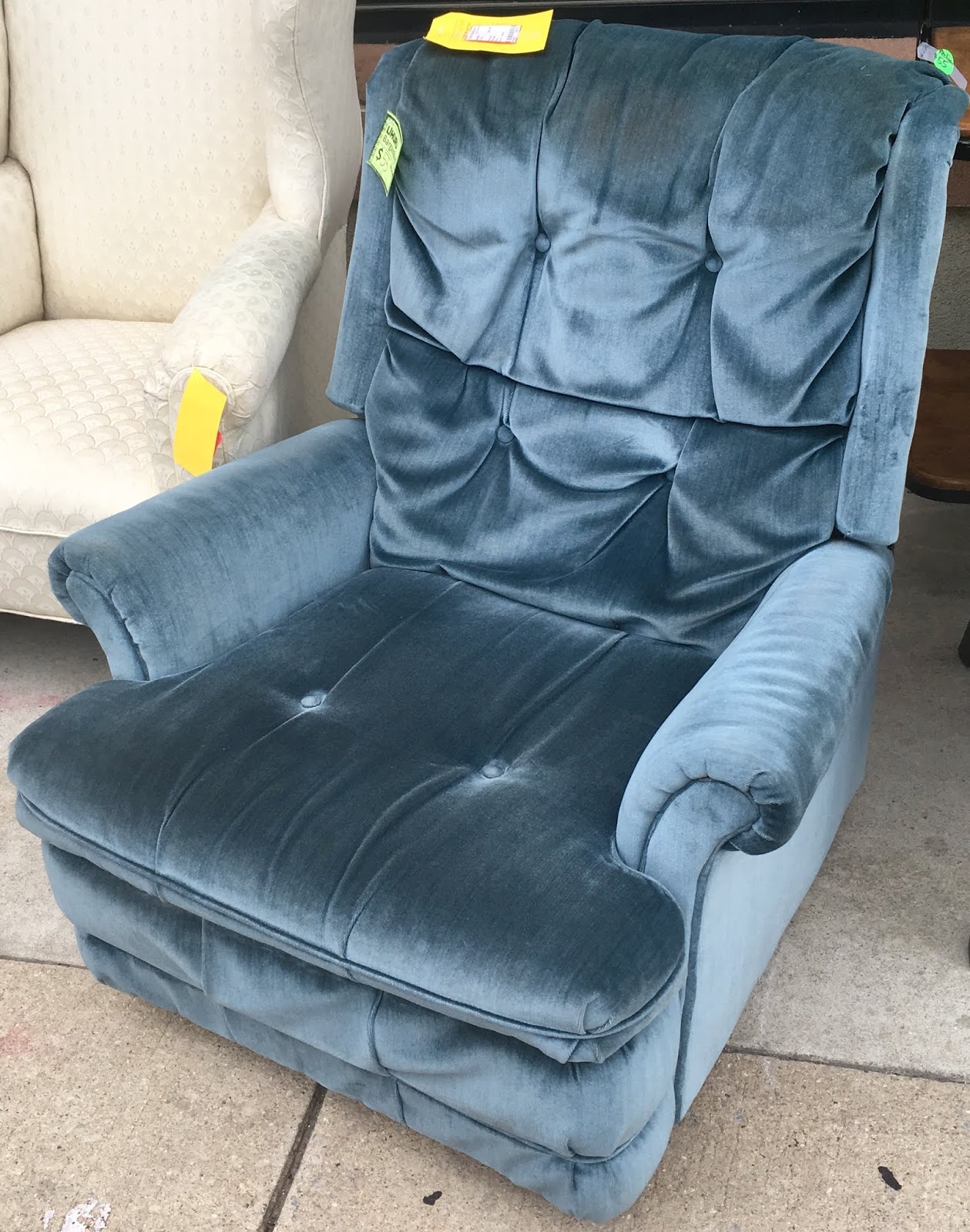 Uhuru Furniture & Collectibles REDUCED Tufted Blue Velour Recliner