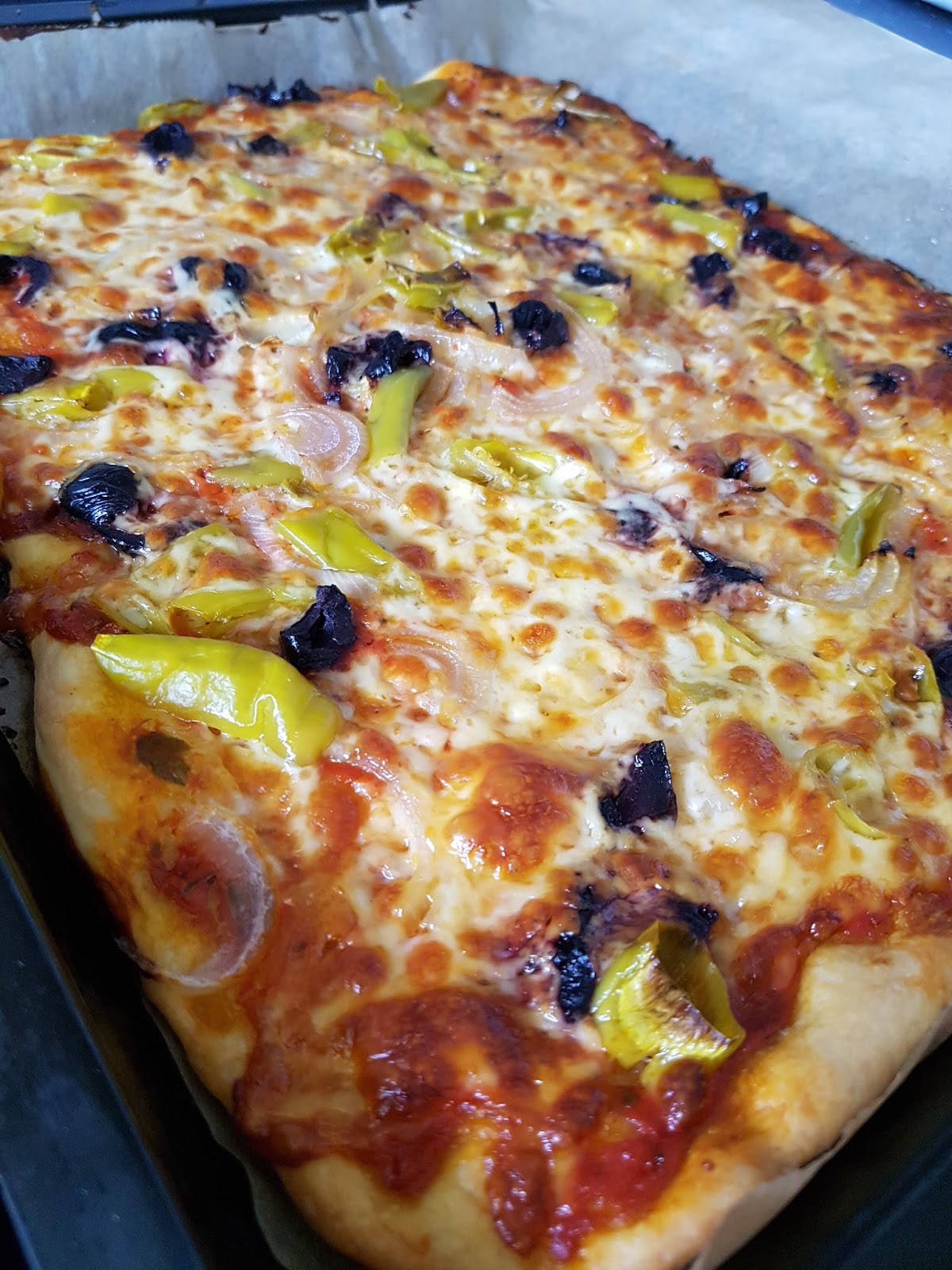 TATLILAR GÜLCANDAN Biberli Zeytinli Soğanlı Pizza