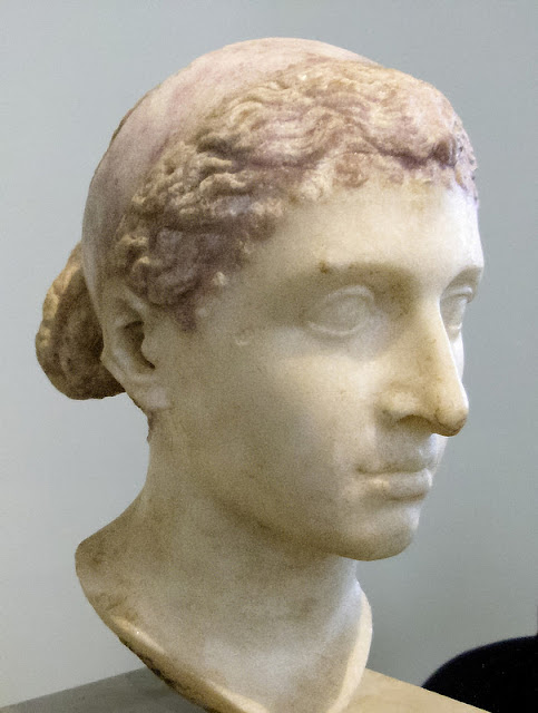 Скульптурный портрет Клеопатры