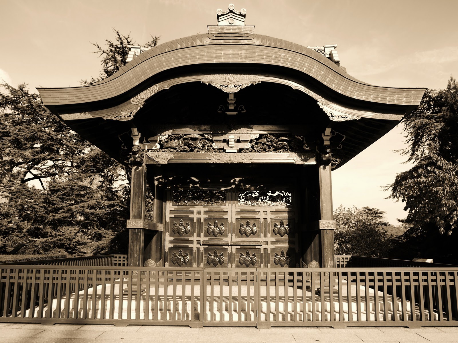 AURA OF PAST SHADOWS THE JAPANESE GATEWAY