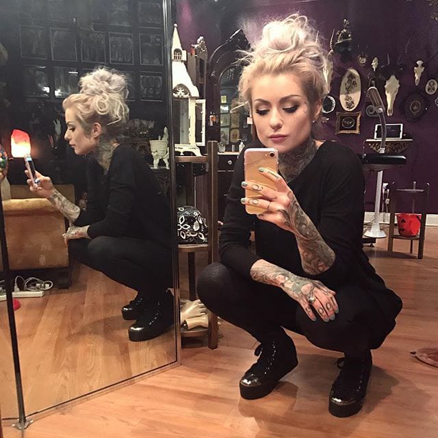 GIRLS GIRLS GIRLS: Ryan Ashley Malarkey