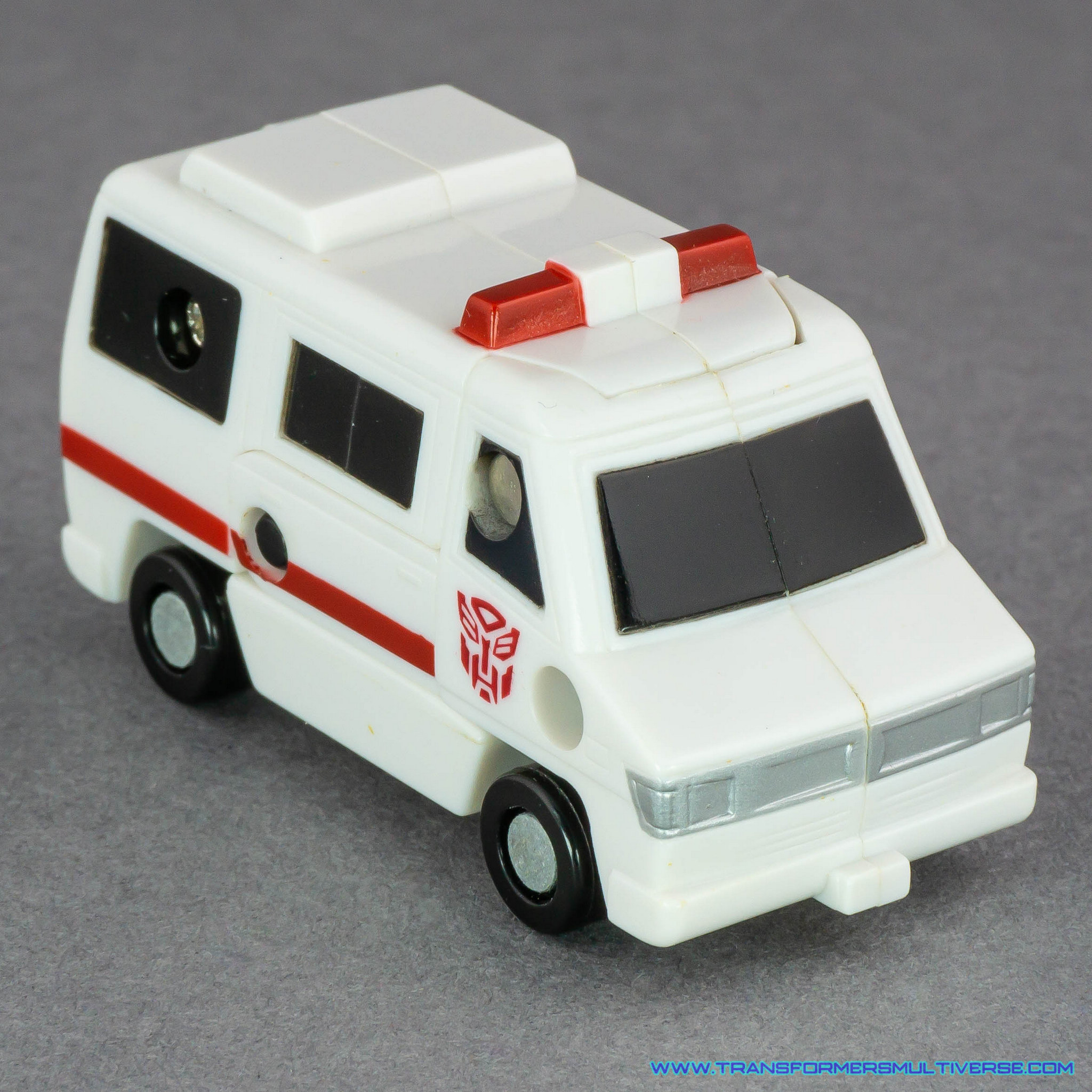 Transformers Operation Combiner Sireen Ambulance mode
