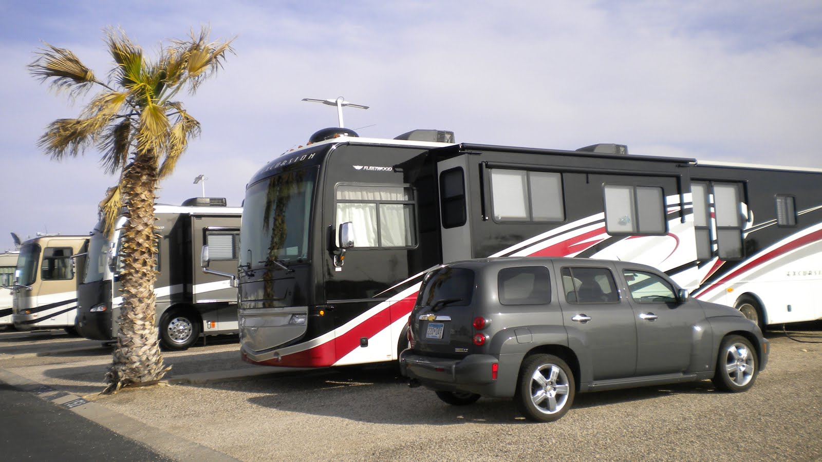 2011 Excursion & HHR Tucson, AZ