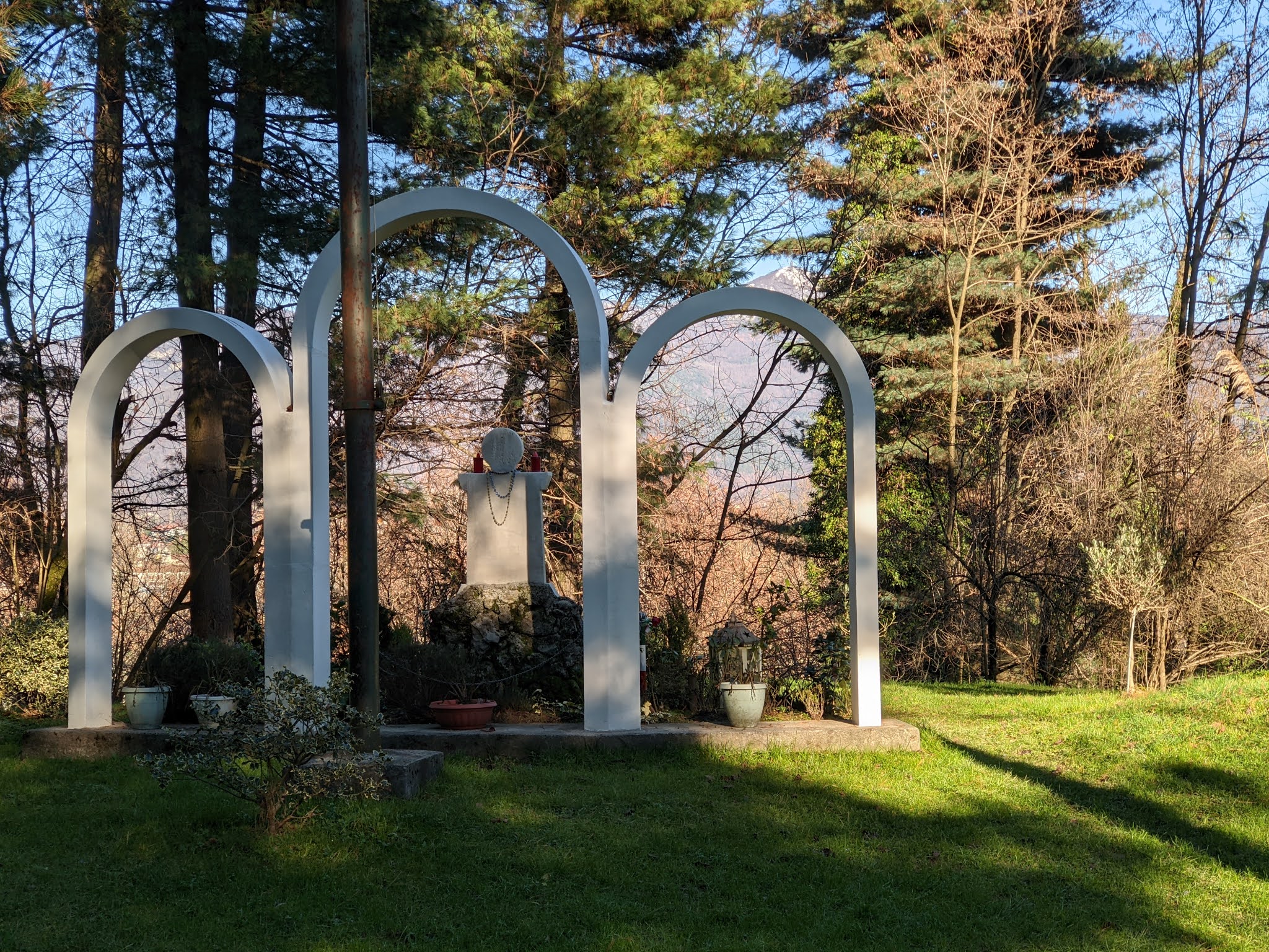 TravelMarx Monumento ai Caduti Partigiani One Story of Resistance