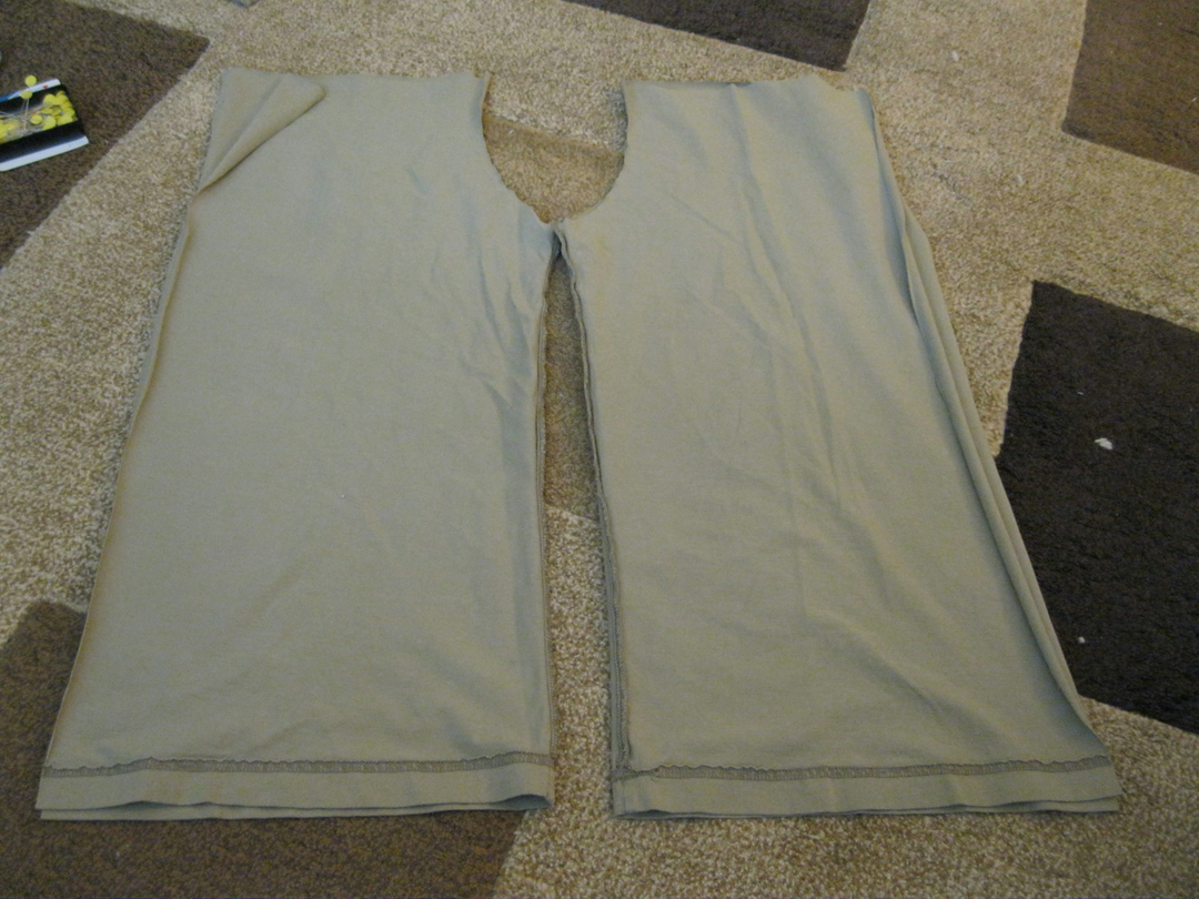 my thrifty chic: How to sew yoga pants from a t-shirt