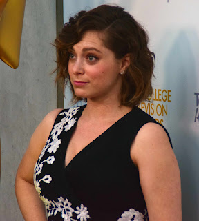 Crazy Ex-Girlfriend Rebecca Bunch: Rachel Bloom Wiki, Biography, Age, Height, Weight, Career, Net Worth, Affair, Trivia, Facts, Life, Religion, Married