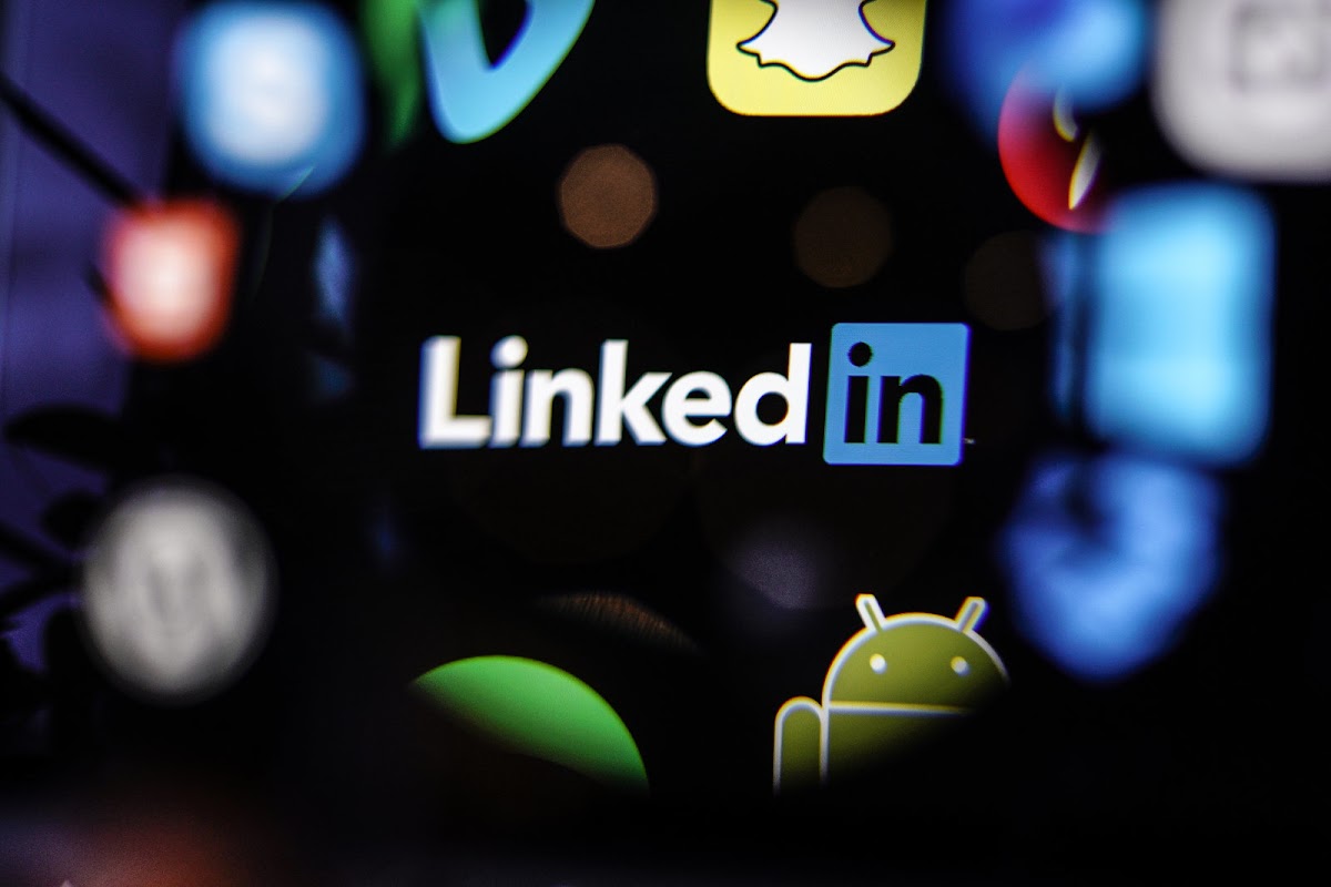 LinkedIn Community-Focused Feed Optimization
