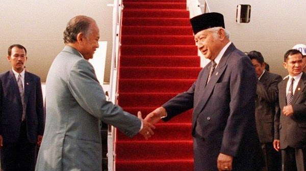 Kisah Pertemuan Pertama Kali Soeharto dan BJ Habibie Waktu Umur 14 Tahun