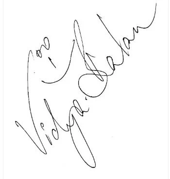 Vidya Balan Signature