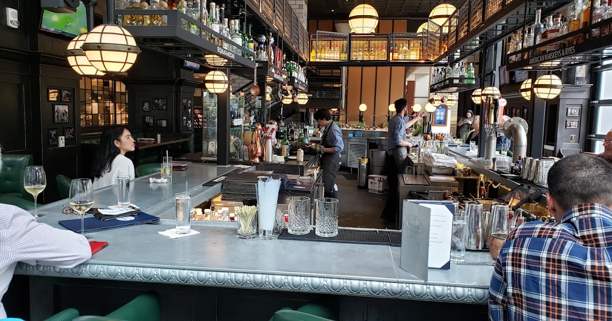 Jeeps Pubs Taverns and Bars Saltine Bar (Norfolk, Virginia U.S.A.)