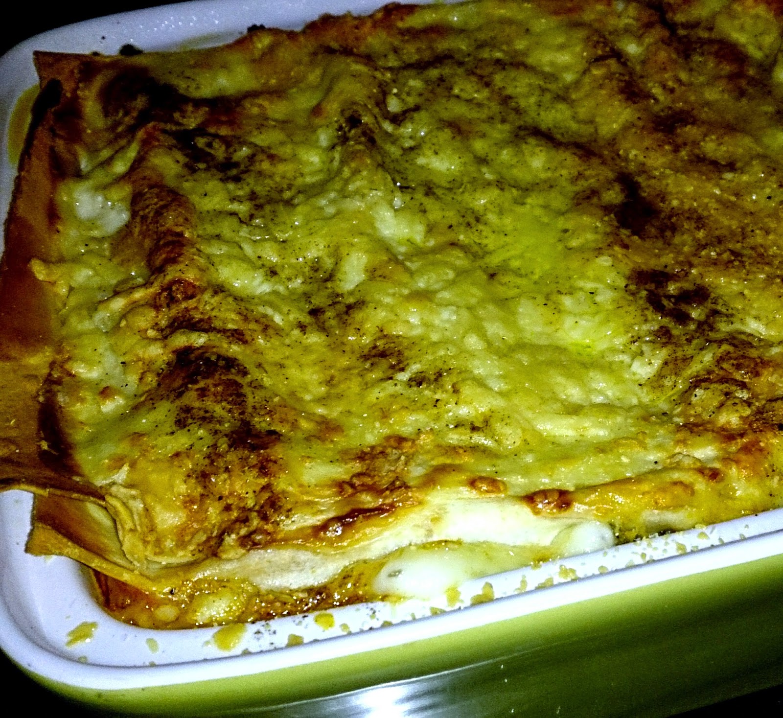 Little Black Kitchen: Beef, Spinach and Ricotta Lasagna