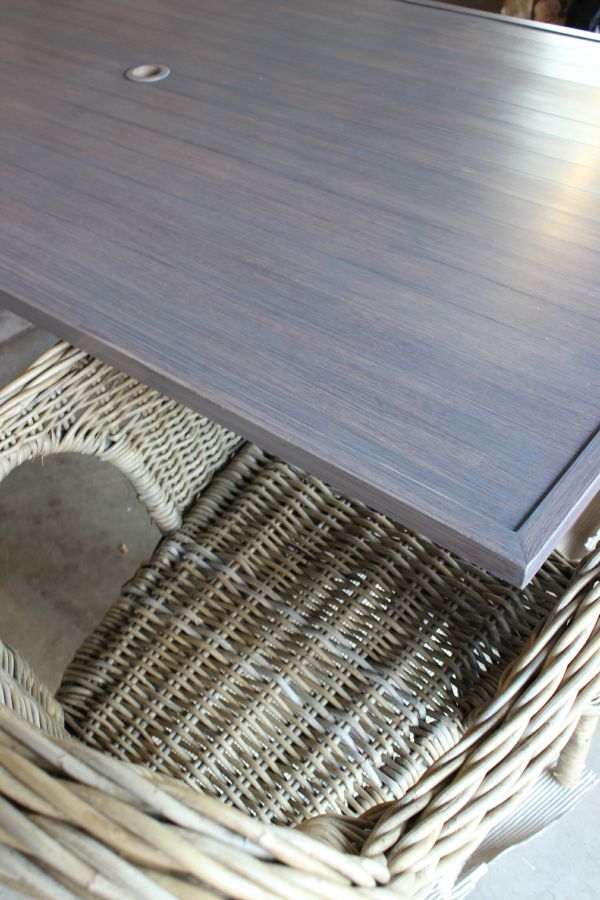 METAL PATIO TABLE MAKEOVER WITH GEL STAIN Dimples and Tangles