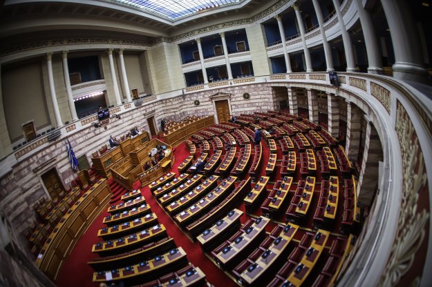 Βουλή: Η κυβέρνηση - «κουρελού» θα ψάχνει σε κάθε νομοσχέδιο τη «δεδηλωμένη»