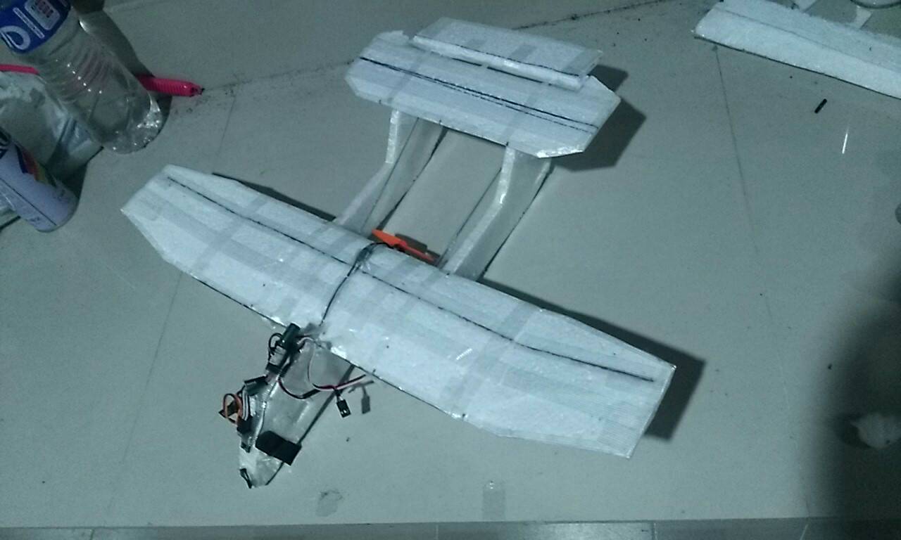 ラジコン飛行機を作ろうRC: OV-10 ブロンコ風 ラジコン飛行機 自作