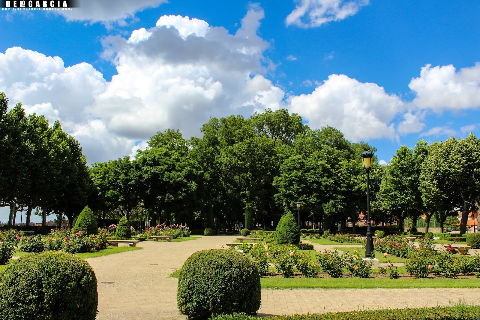 ॐ मणि पद्मे हूँ BENAVENTE