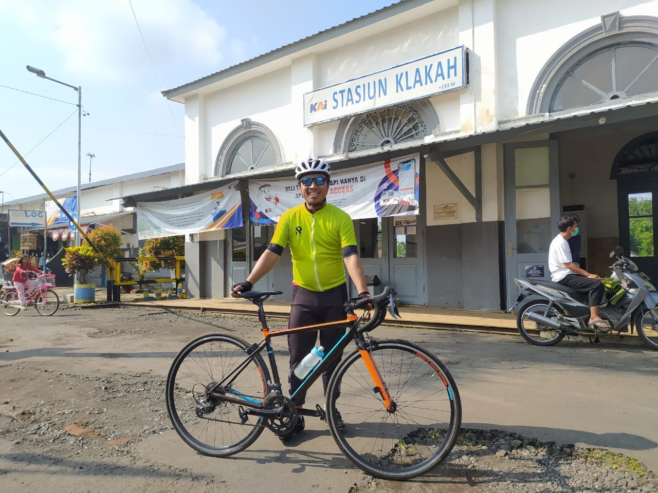 Tenaga Habis Bikin Gowes Balik Kucing