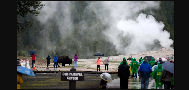 Yellowstone National park provides more than 7K jobs in 2019.