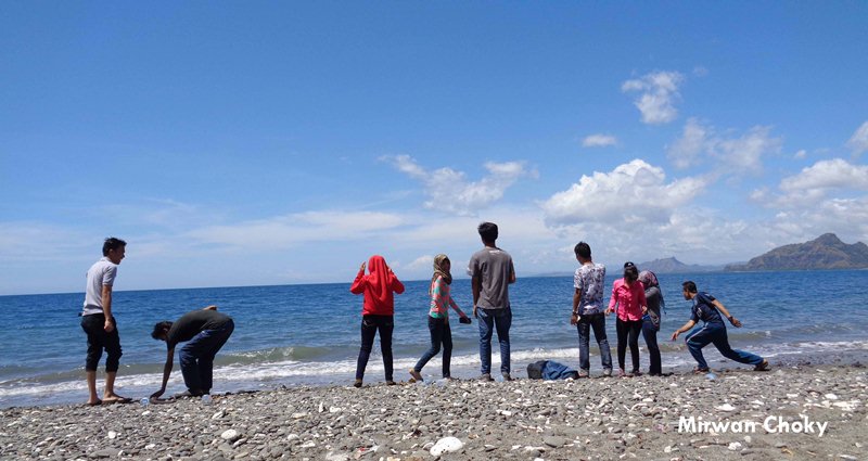 Pantai Wini NTT