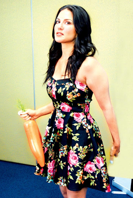 Bollywood Actress Sunny Leone Latest Beautiful Pics 8