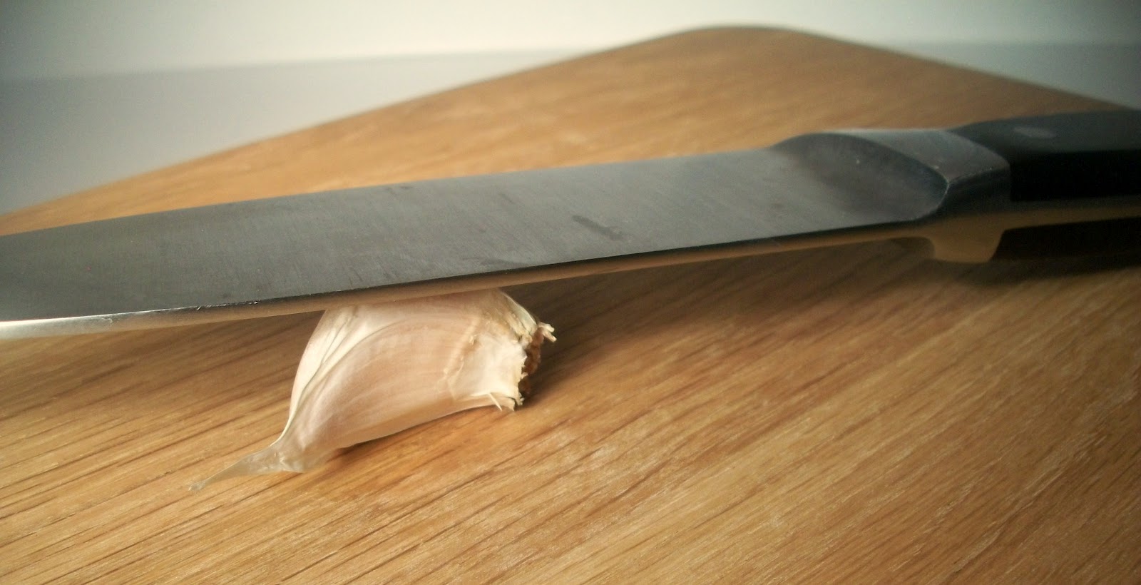 My Kind of Cooking Tuesday's Tips & Tricks Peeling Garlic