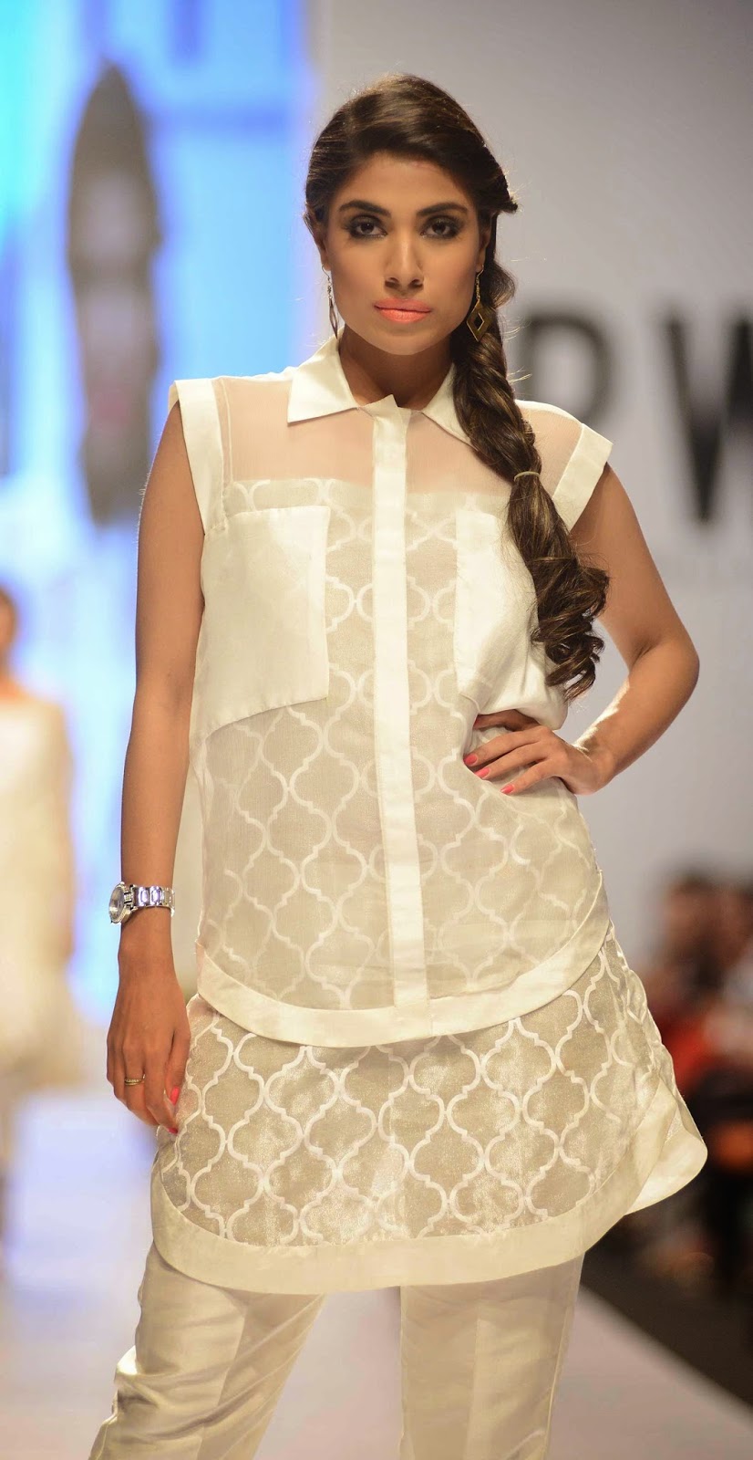 Nida Azwer - Fashion Pakistan Week 6 - Spring 2014 - Arabesque collection 