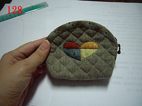 Japanese Patchwork Purse Tutorial. ~ DIY Tutorial Ideas!