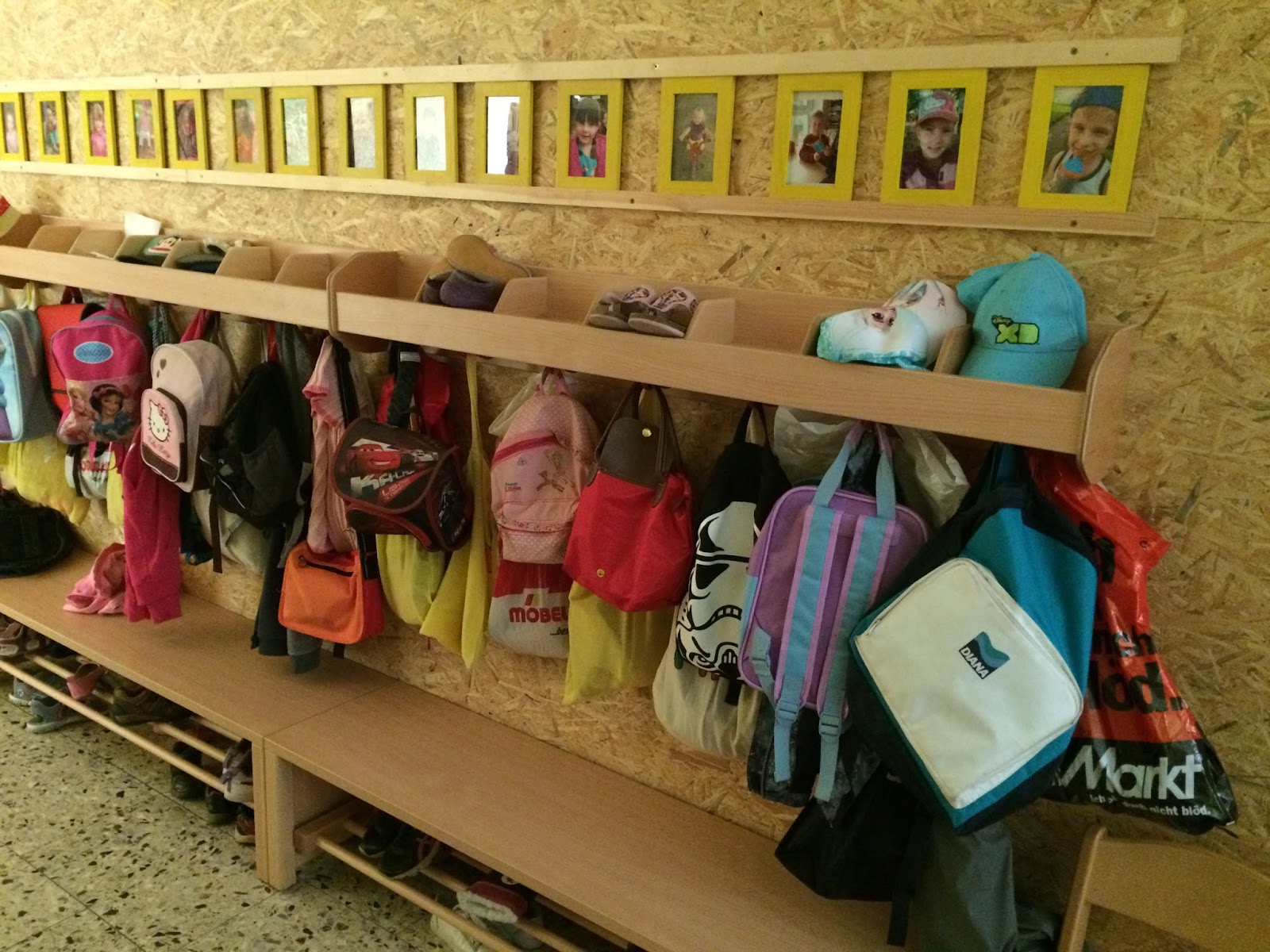 Kindergarten Garderobe Ideen: Ordnung und Spaß im Eingangsbereich mit kreativen Ausmalbildern!