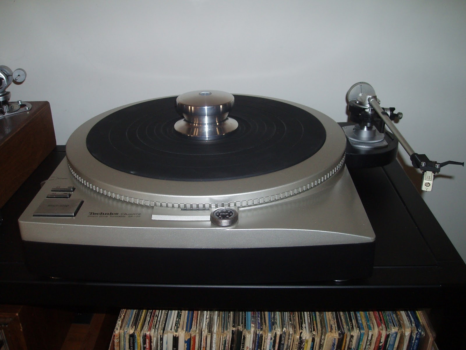 Old Turntables Technics SP 25 Audio Technica AT 1120