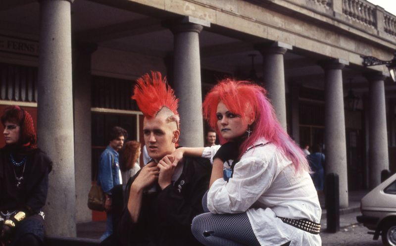 Becks ik zal sterk zijn stroom Cool Pics That Defined the '80s Punk Fashion ~ Vintage Everyday