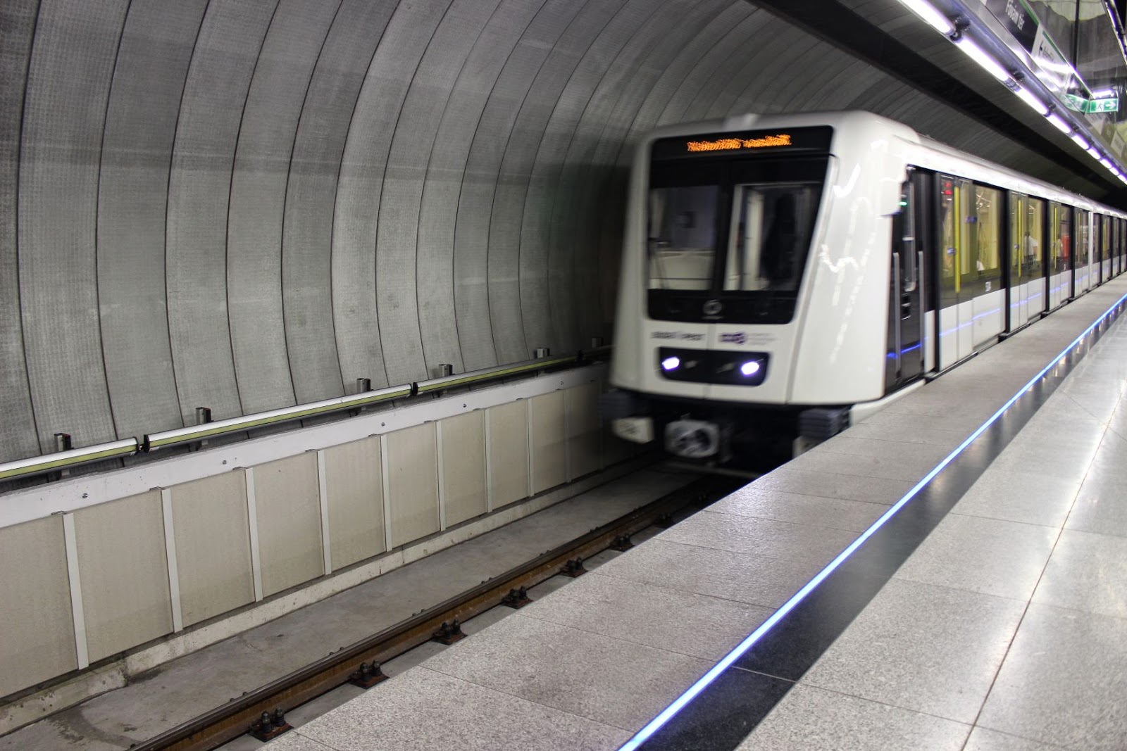 ハンガリー旅倶楽部 6月 2014