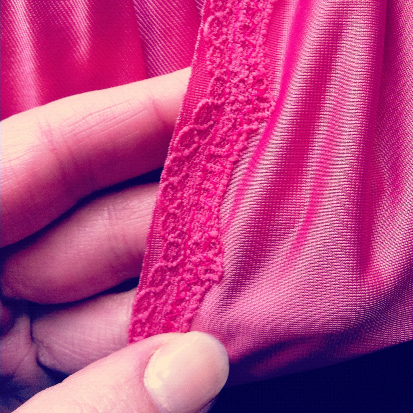 How to sew scalloped lace onto polyester at hem Via Instagram photos