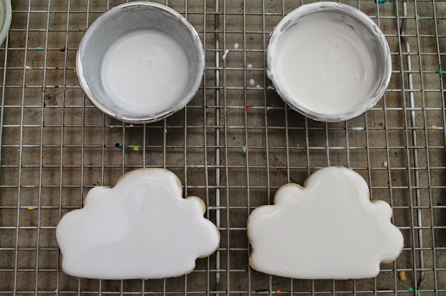 glaseado de claras de huevo. como hacer glaseado natural  para galletas,egg white icing,glaseado natural para galletas,natural  organic royal icing recipe,natural royal icing, decorated cookies, best decorated cookies recipes