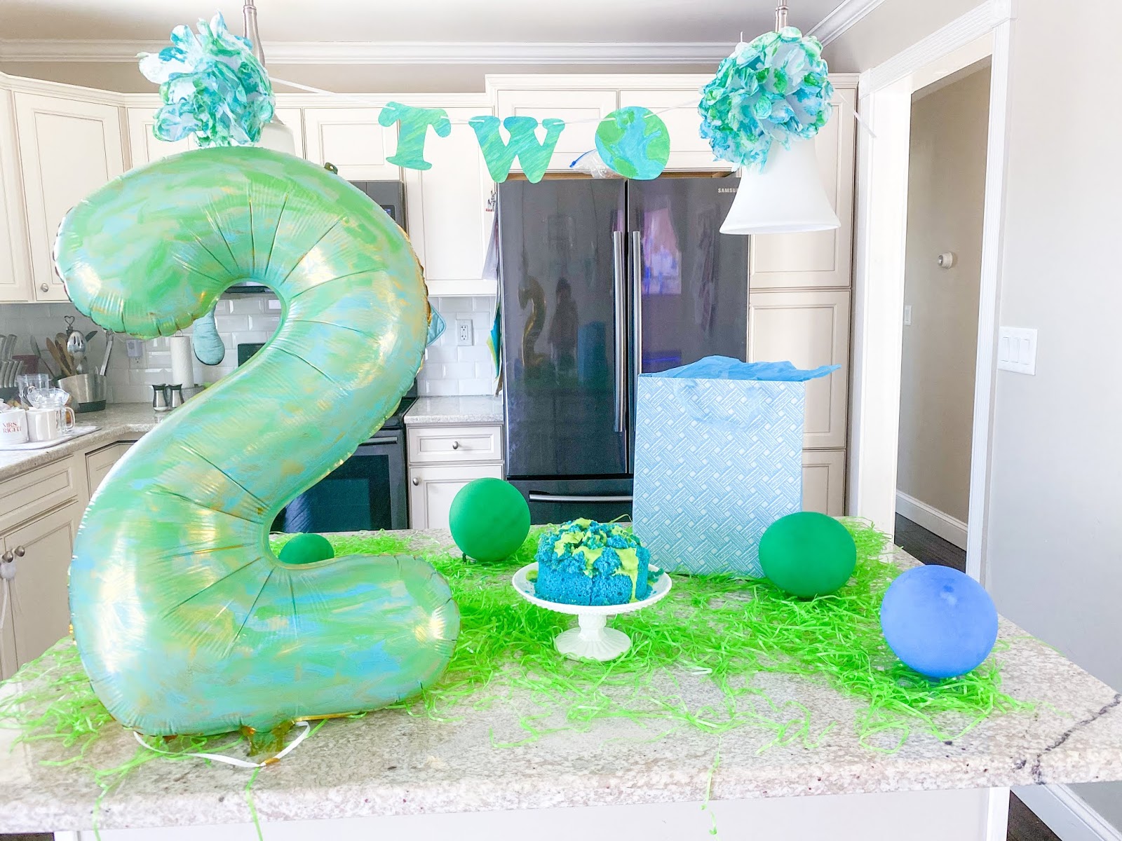 2nd birthday, birthday party, earth day, earth day party, birthday, zoom birthday, virtual birthday, second birthday, earth day birthday, pandemic, coronavirus, mom blogger, latina mom, new york family, new york mom, long island mom, long island family
