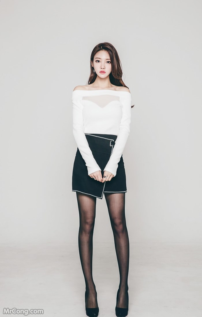 Beautiful Park Jung Yoon in the January 2017 fashion photo shoot (695 photos) photo 12-7
