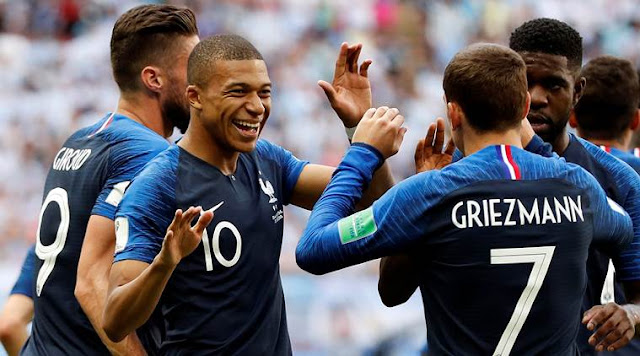 France vs Argentina [4:3], France's Kylian Mbappe at FIFA World Cup 2018 was so fast that he makes quick players look slow but he sent Lionel Messi and co home