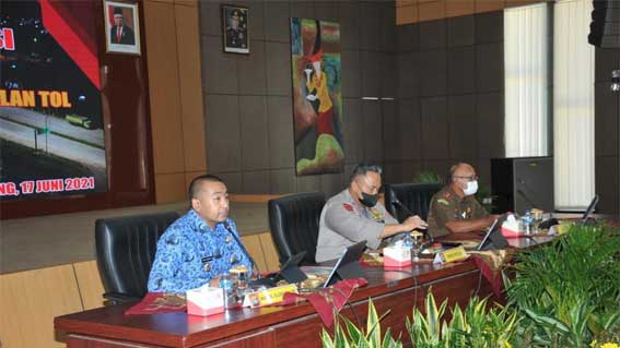 Rapat Koordinasi Percepatan Pembangunan Jalan Tol Padang Pekanbaru