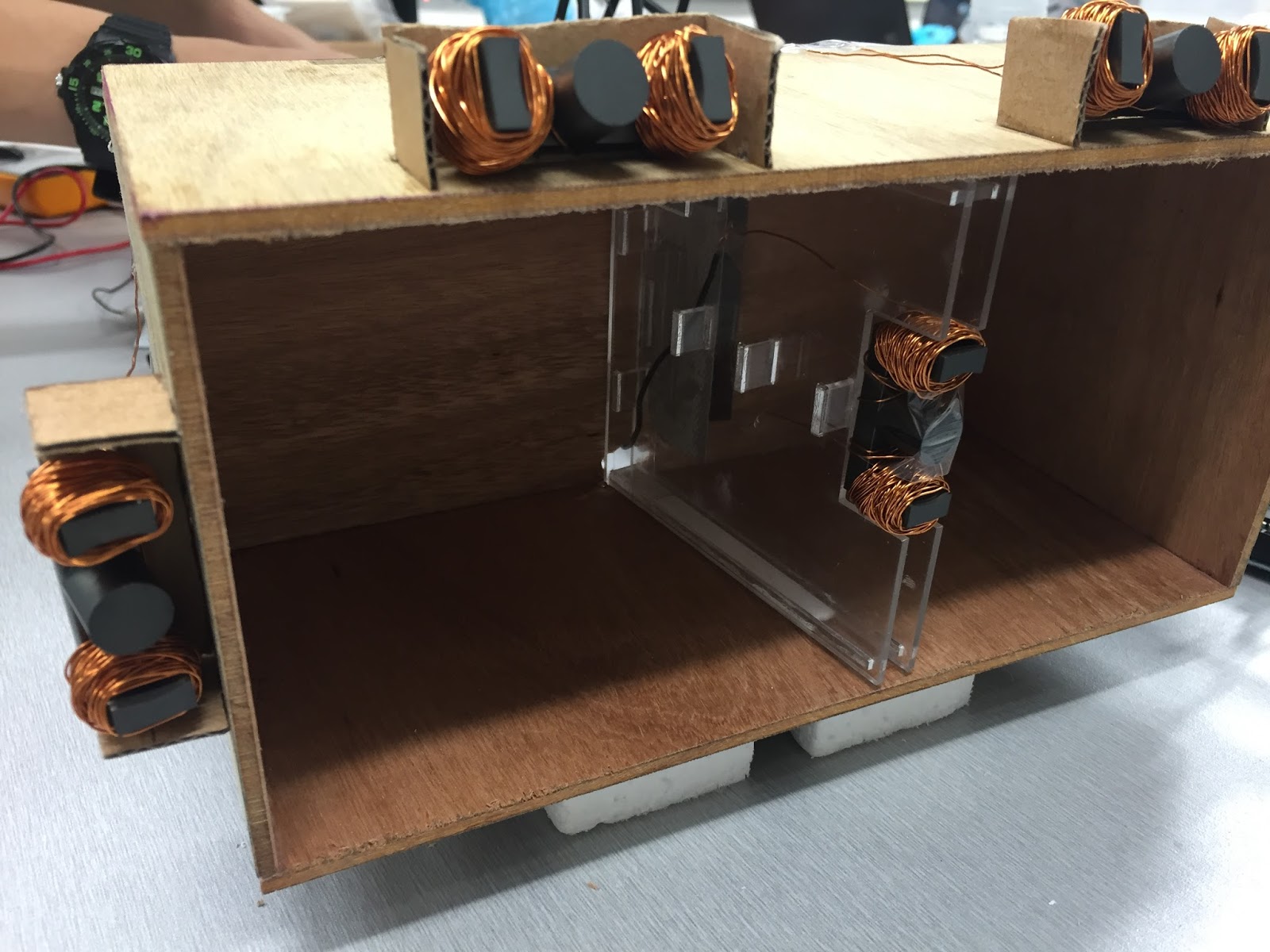 2. Main structure of locker