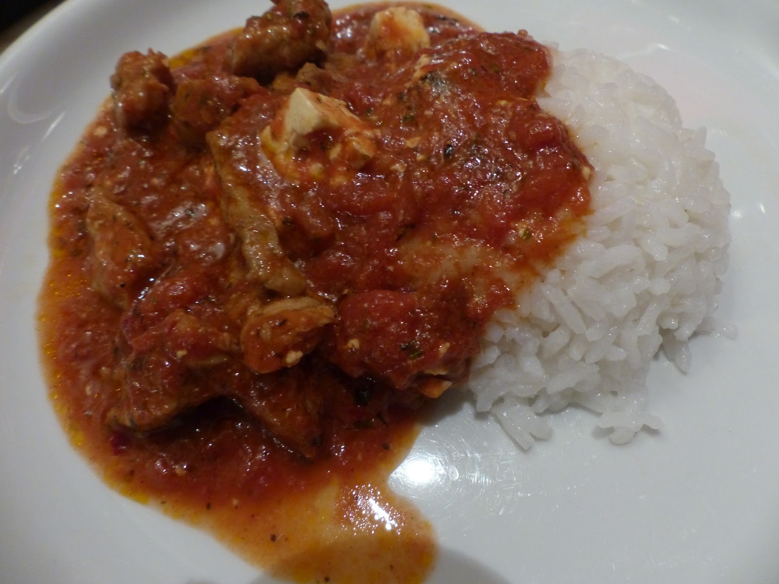 Verboten gut ⚠: Hähnchengyros in Feta ~ Tomatensauce