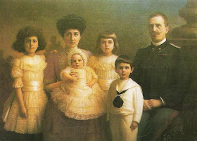 The King and his young family: from the left Iolanda, Queen Elena, Maria Francesca, Mafalda and Umberto