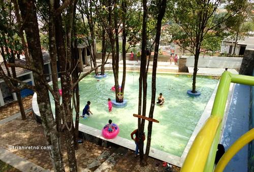 Rumah Oma Opa Kolam Renang Di Bandung Timur Teras Teera Lifestyle Blogger