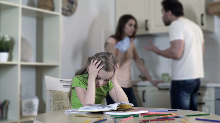 Toxic Family: 11 Signs Of Family Dysfunction