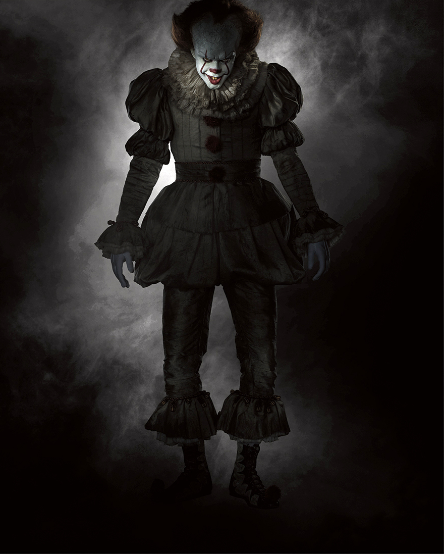 SNEAK PEEK Stephen King's "It" 'Pennywise The Clown'