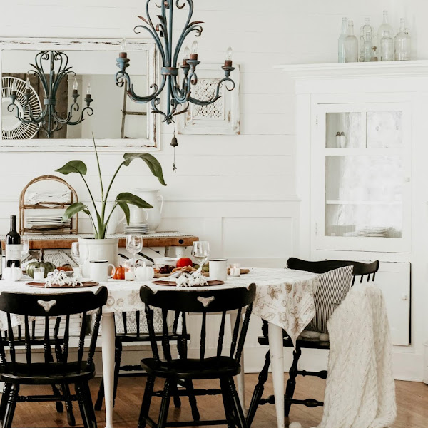 Simple Fall Tablescape in our Dining Room