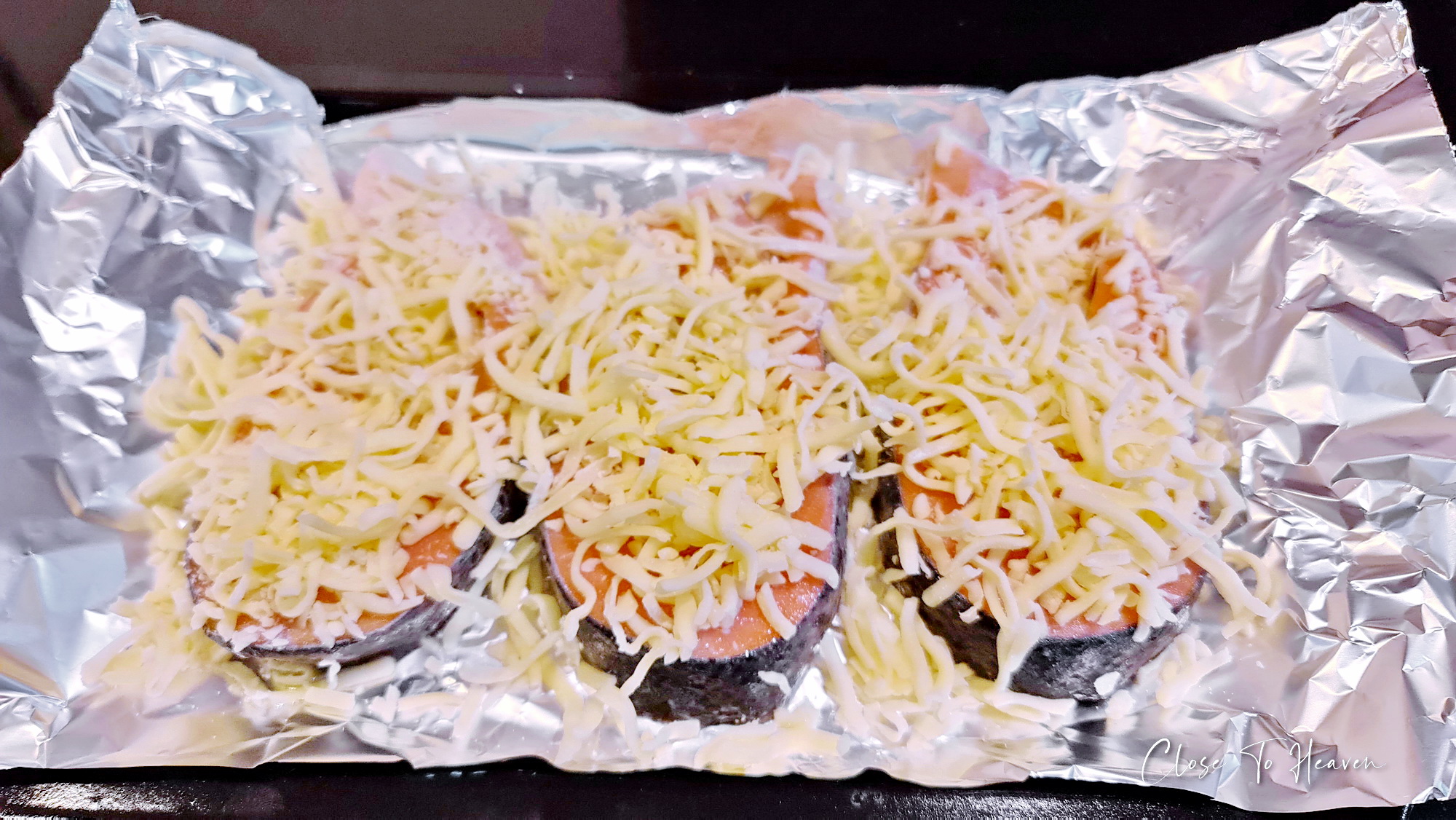 Easiest Cheesy Baked Salmon Ever ปลาแซลมอนอบชีส