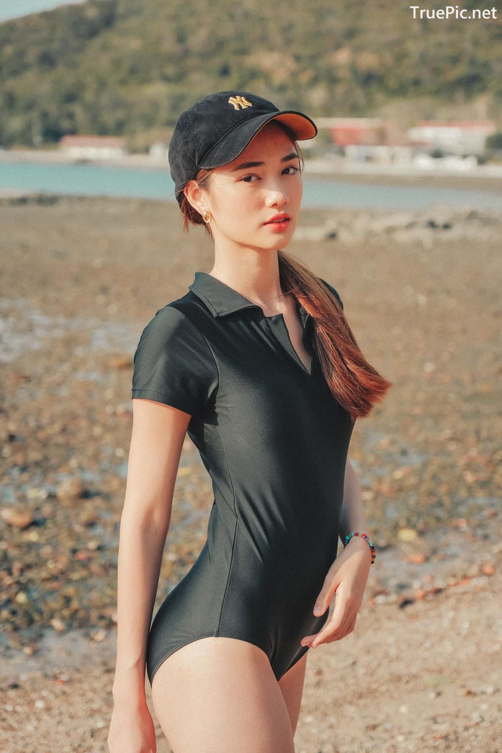 Image-Miss-Teen-Thailand-Kanyarat-Ruangrung-Black-Swimsuit-TruePic.net- Picture-7