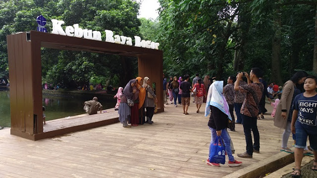 Danau atau Kolam Gunting Kebun Raya Bogor - POJOKCERITA